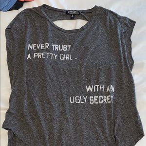 Pretty little liars tshirt